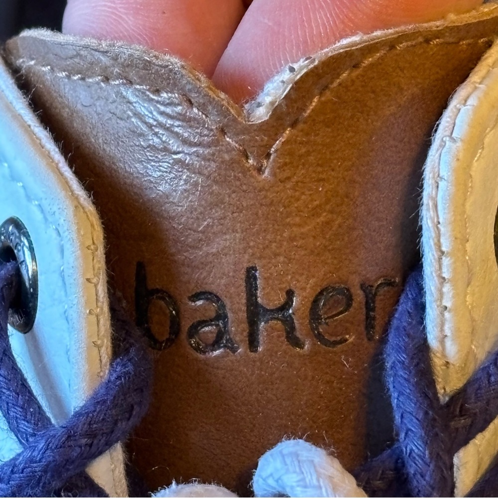 Ted Baker White Kids Sneaker Two Tone As New Navy/White Laces Size 1 / 33 - Picture 12 of 13